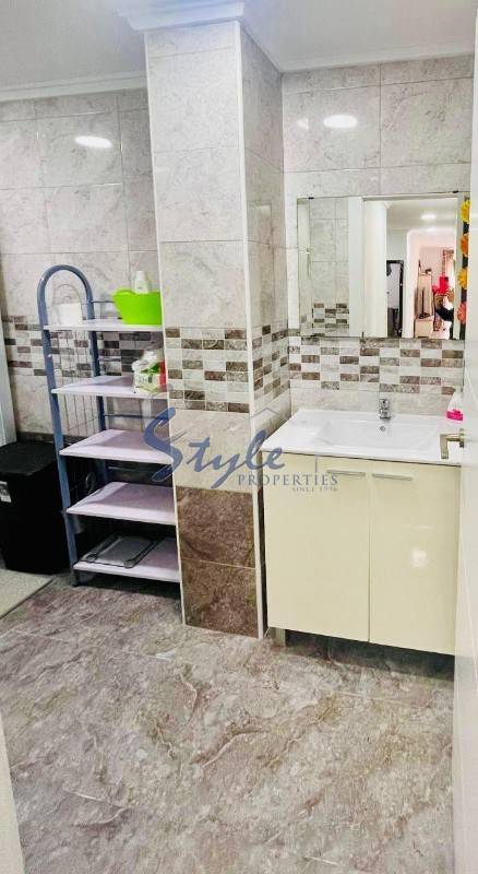 Resale - Apartment - Torrevieja - Playa De Los Náufragos