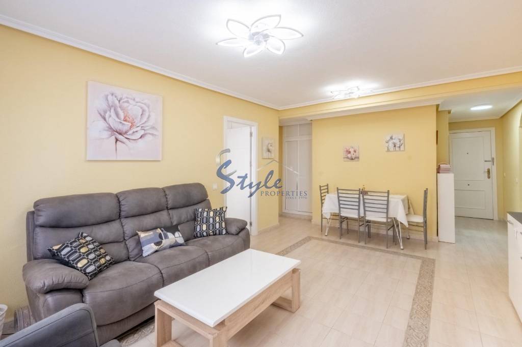 Buy apartment in La Mata, Torrevieja, Costa Blanca. ID2823